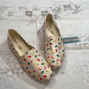 TOMS Natural Tree Lights Slip Ons Size 8.5
